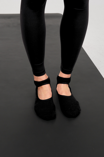 Grip Socks - Black - 1 pair