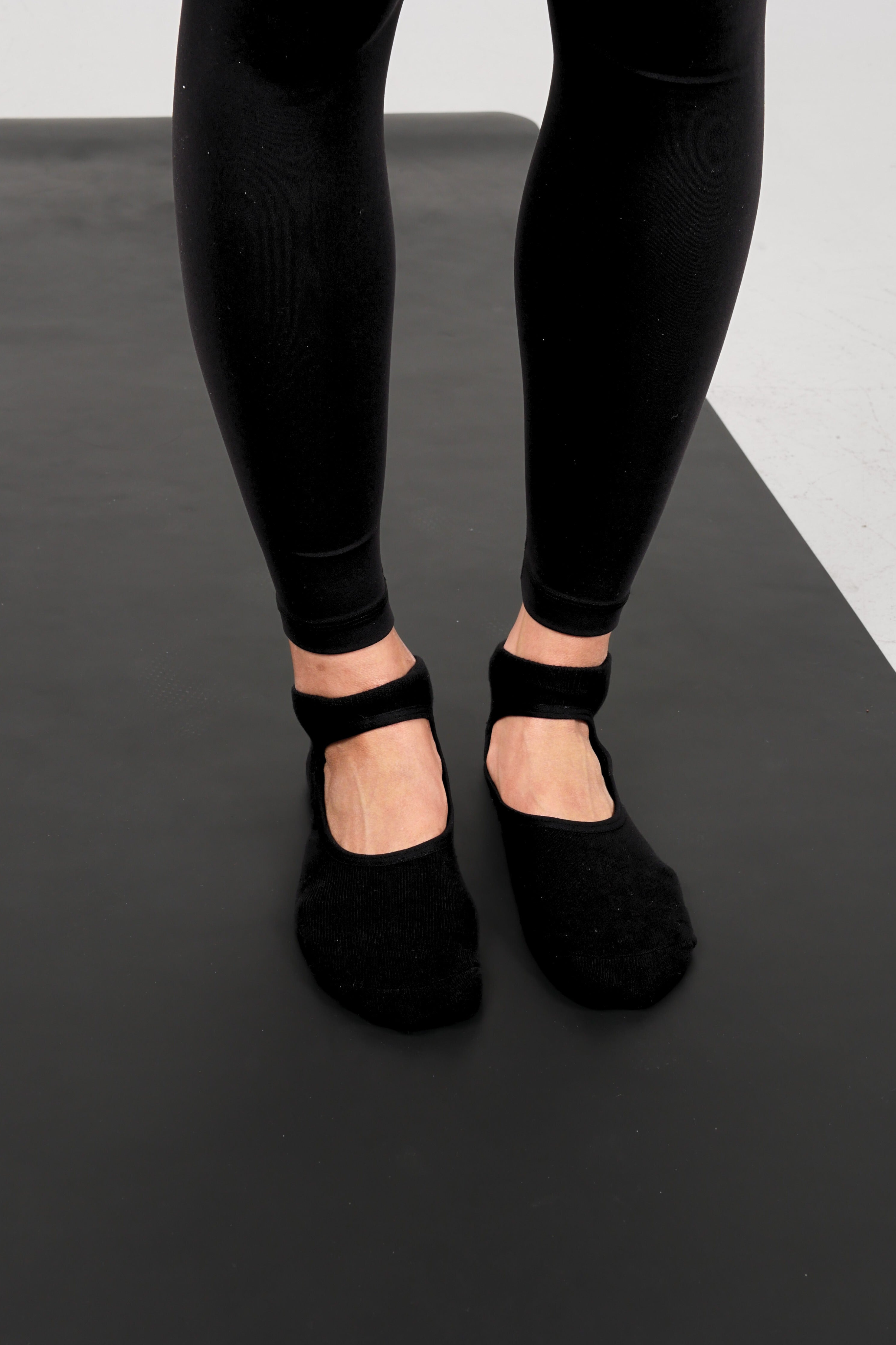 Grip Socks - Black - 10 pairs